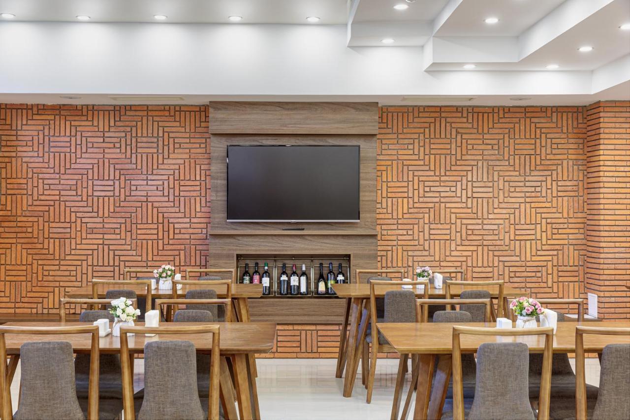 Vinum Hotel Tbilisi Bagian luar foto