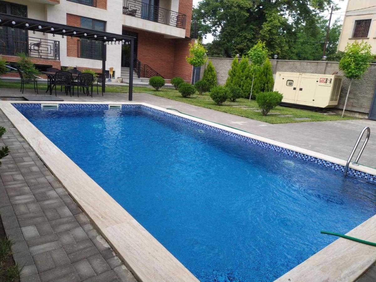Vinum Hotel Tbilisi Bagian luar foto