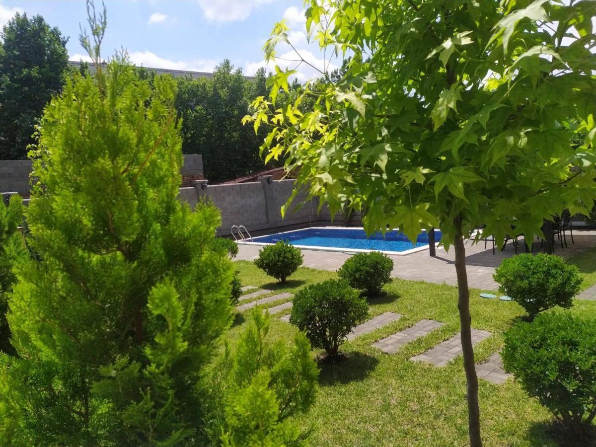 Vinum Hotel Tbilisi Bagian luar foto