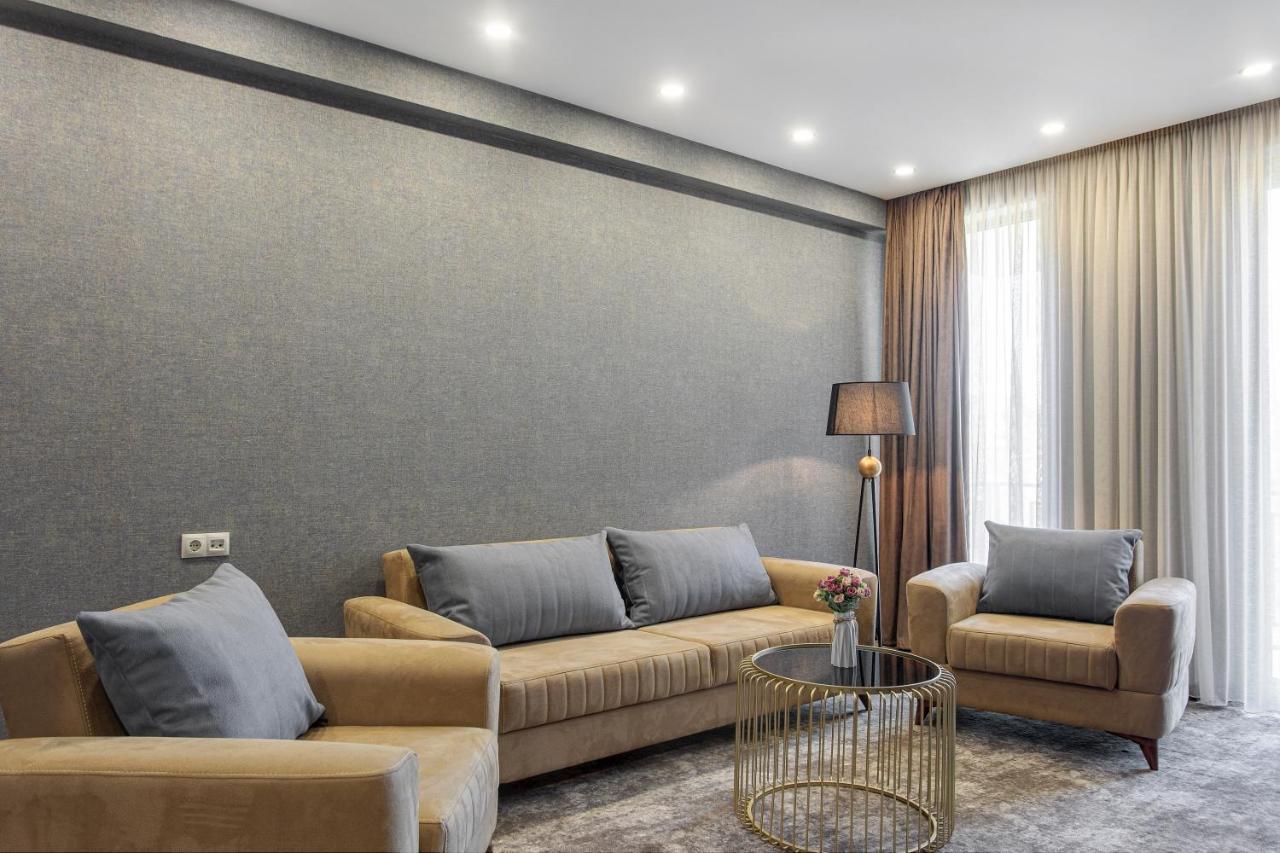 Vinum Hotel Tbilisi Bagian luar foto