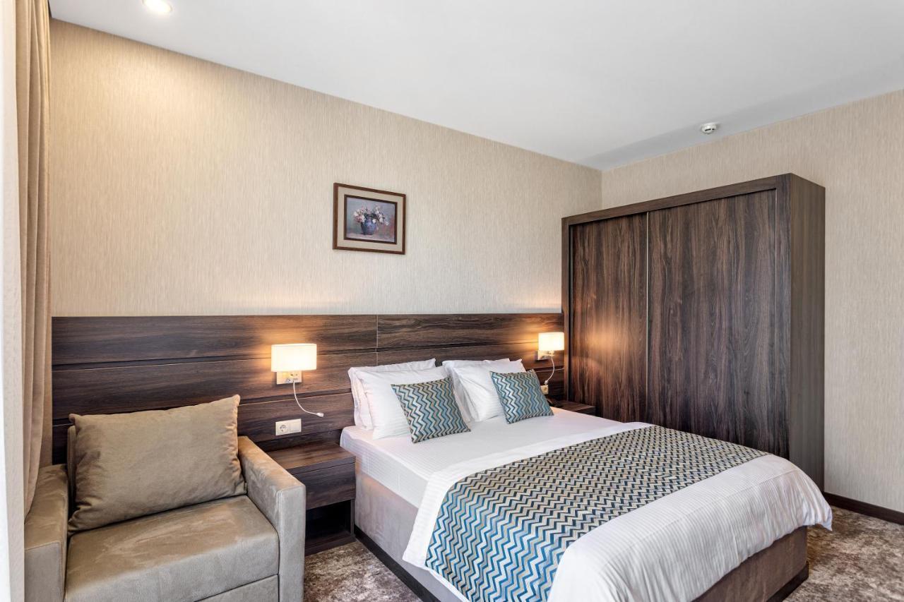 Vinum Hotel Tbilisi Bagian luar foto